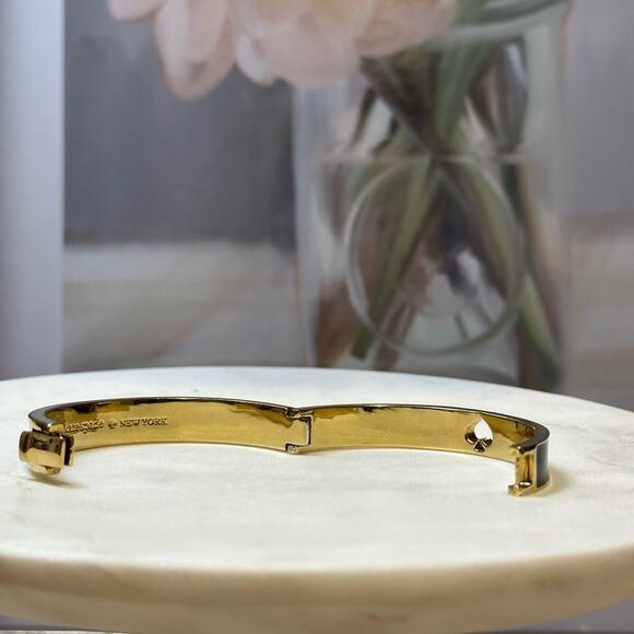 Kate Spade - Hole Punch Black Enameled Hinged Bangle Bracelet - Picture 6 of 9
